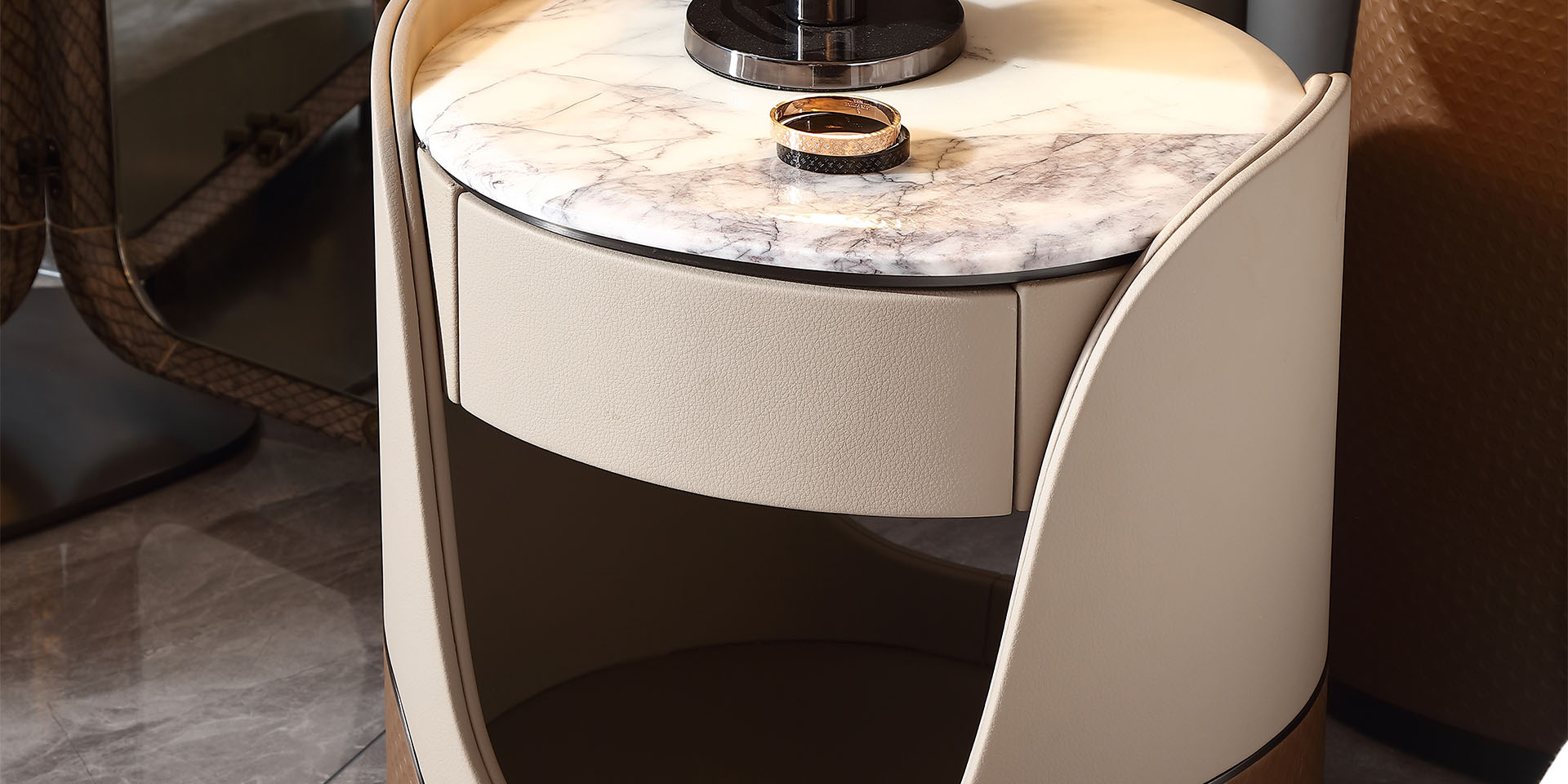 5DA Nightstand