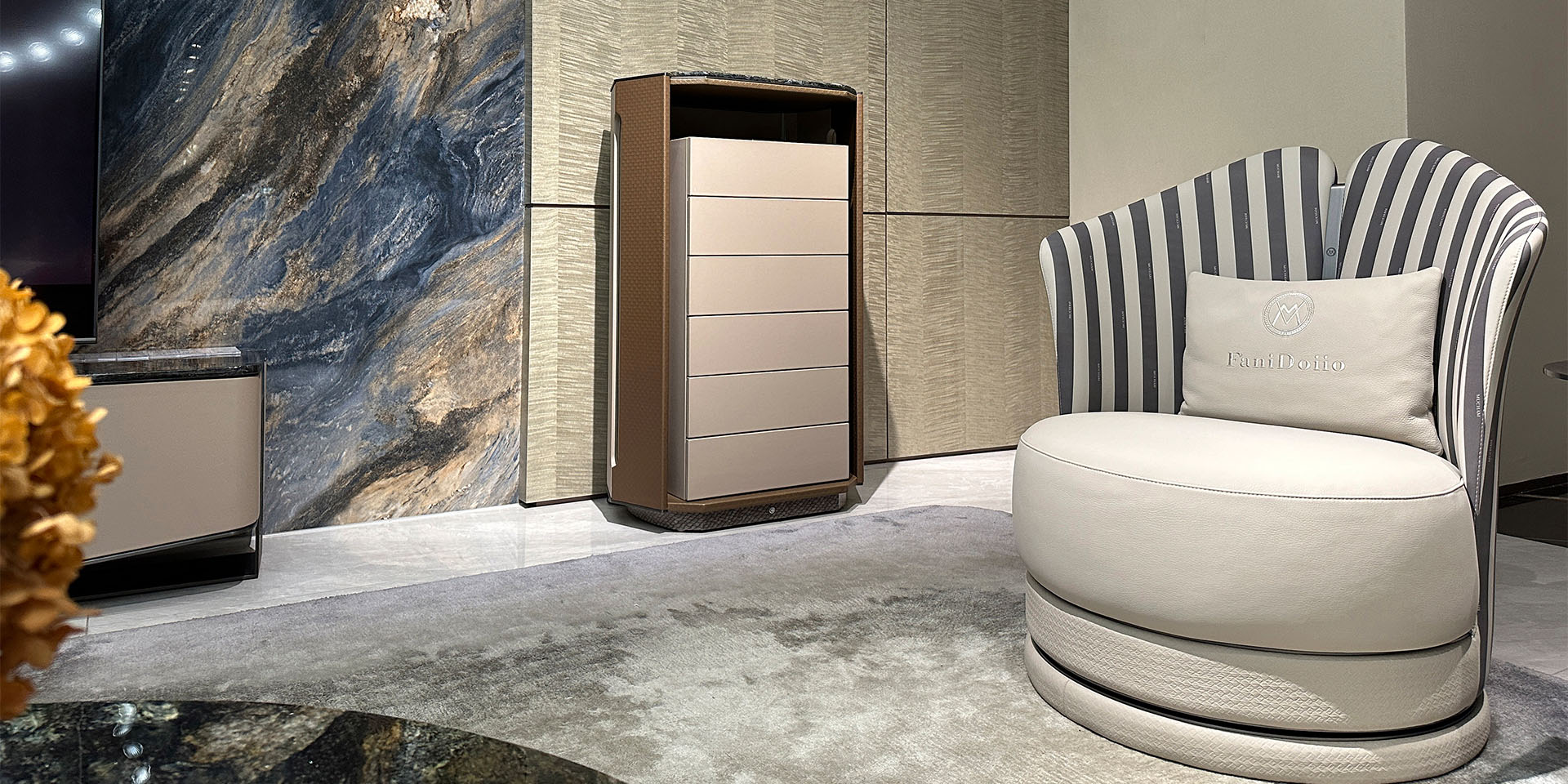 1DA Lounge Chair