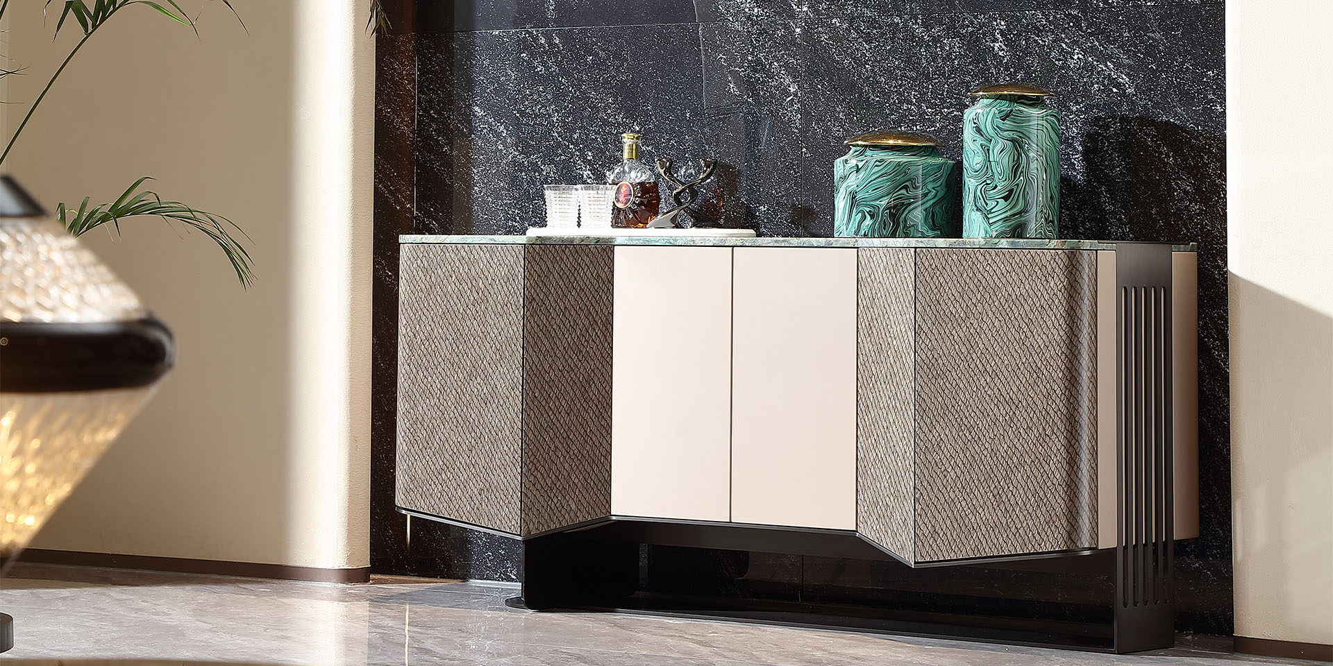 6DA Sideboards